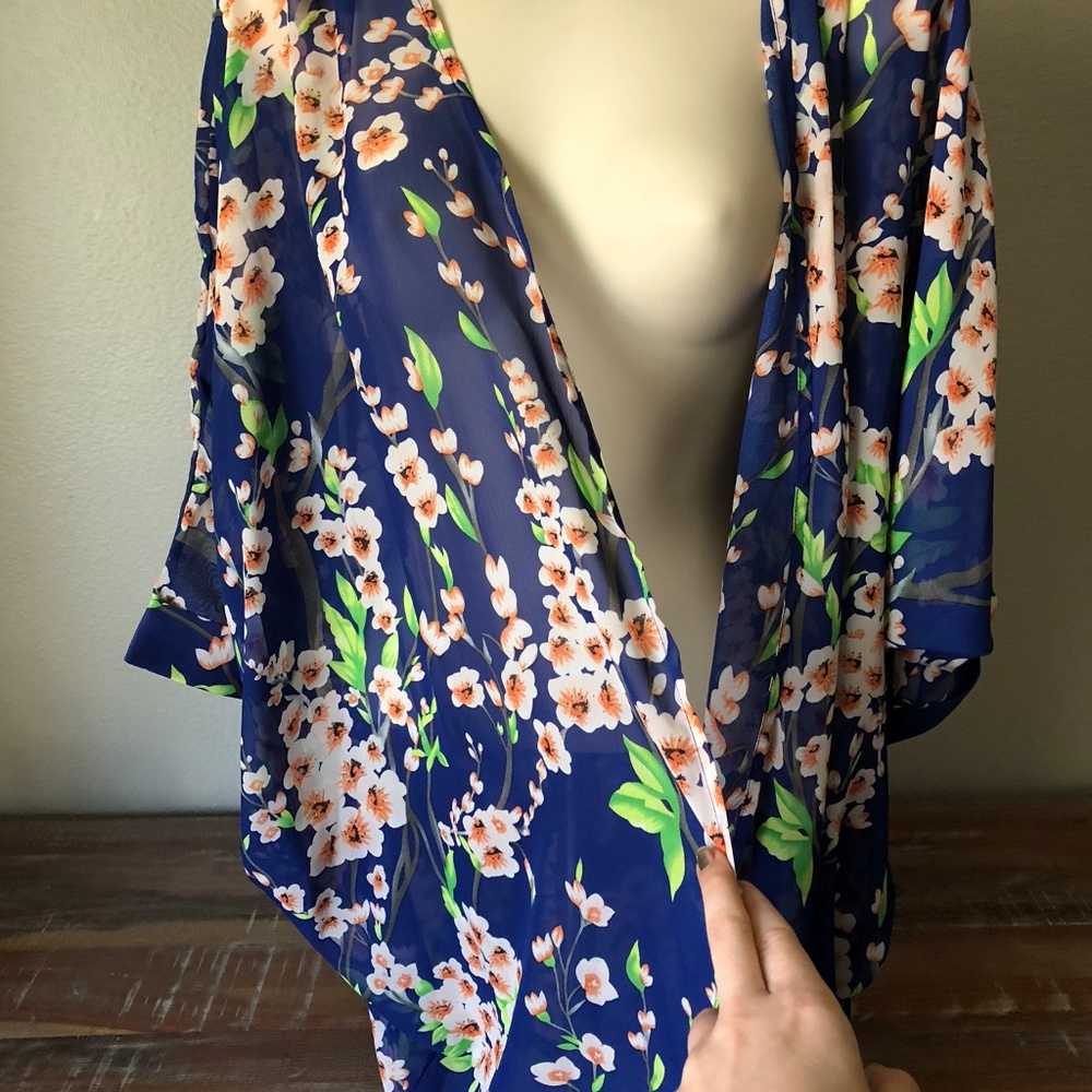 |Olrain| Floral kimono